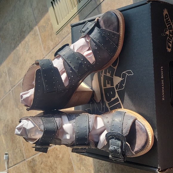 NIB! Freebird Violet Size 9 - Picture 3 of 7